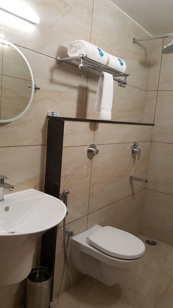 Hotel Istay 20/21
