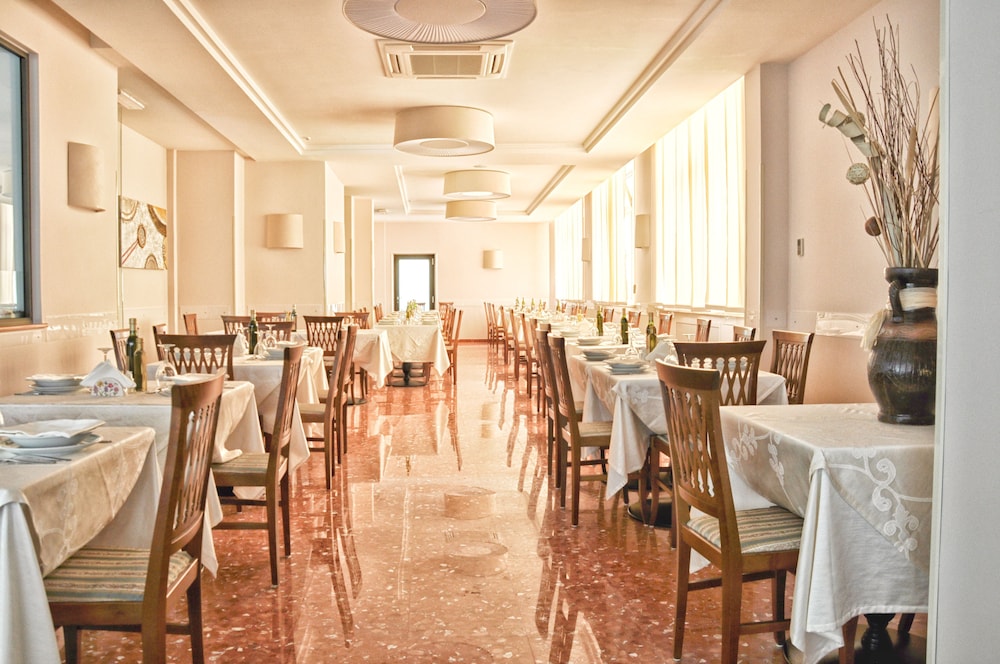 Hotel Dei Pini 50/62