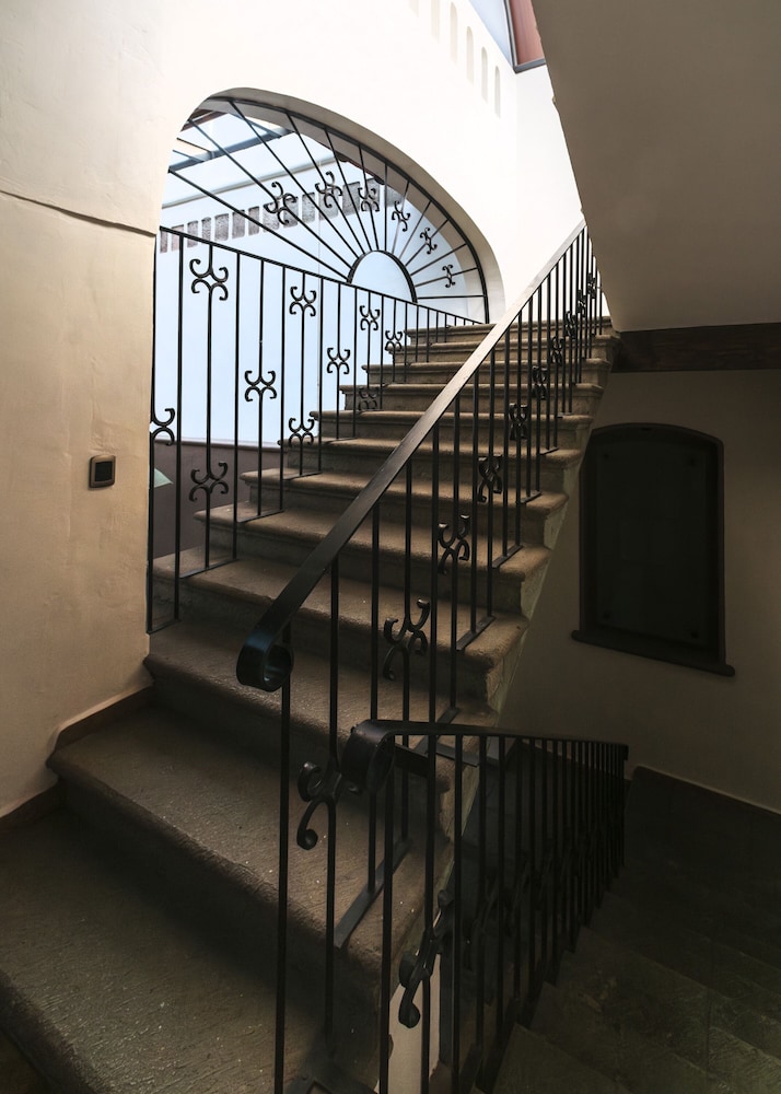 Hotel Casa Antigua 65/69