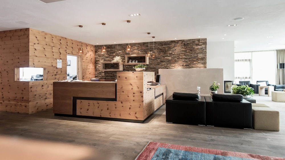 Alpine Hotel Ciasa Lara 4/40