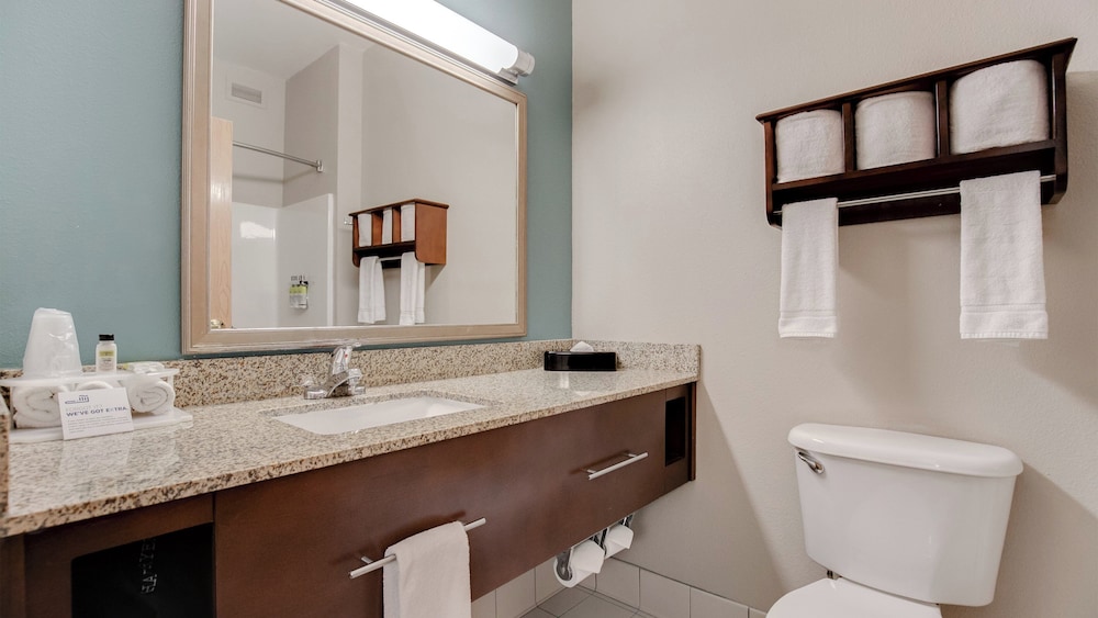 غرفة قياسية بسريرين كوين، Holiday Inn Express Hotel And Suites St Cloud 5/6