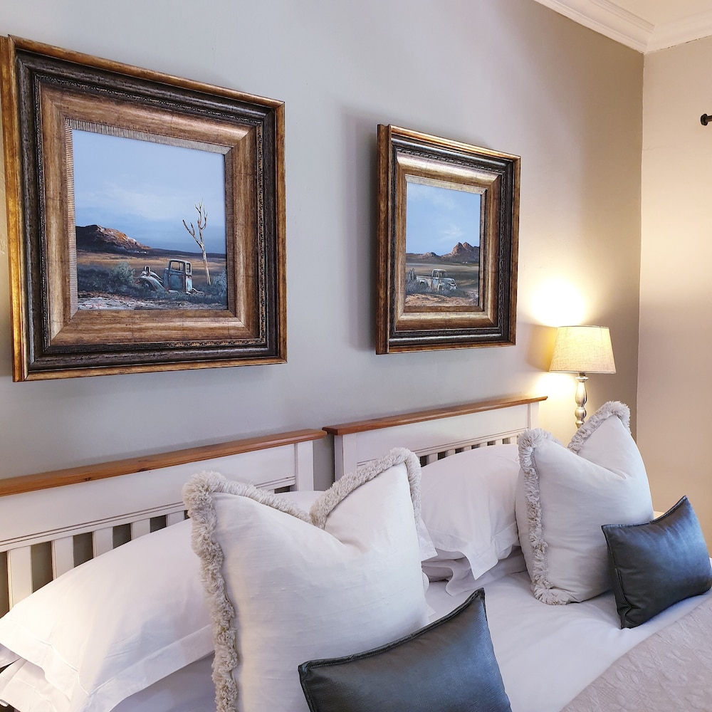 Deluxe, Double Bed