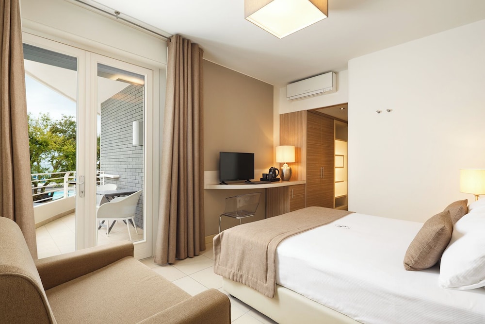 Hotel Mariver 13/50