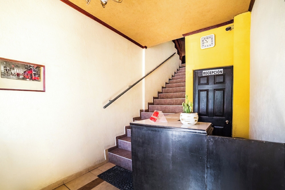 OYO Hotel Posada Bugambilia, San Luis Potosi 7/37