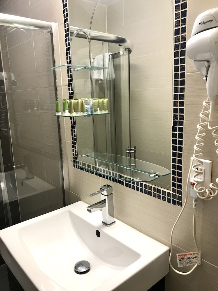 The Heritage Hotel New York City 50/50
