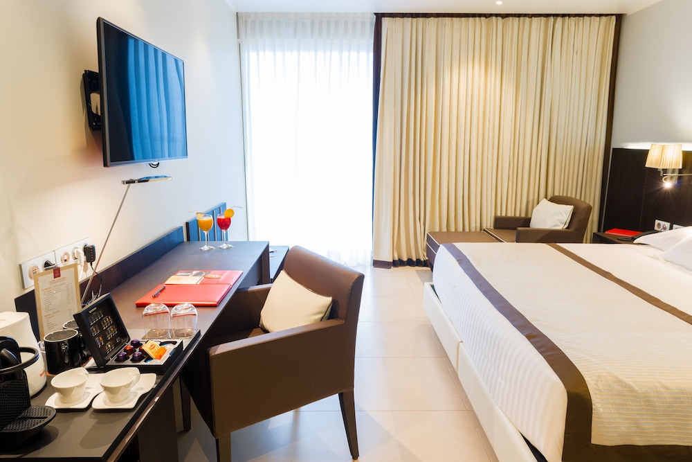 Terrou Bi Hotel 23/64