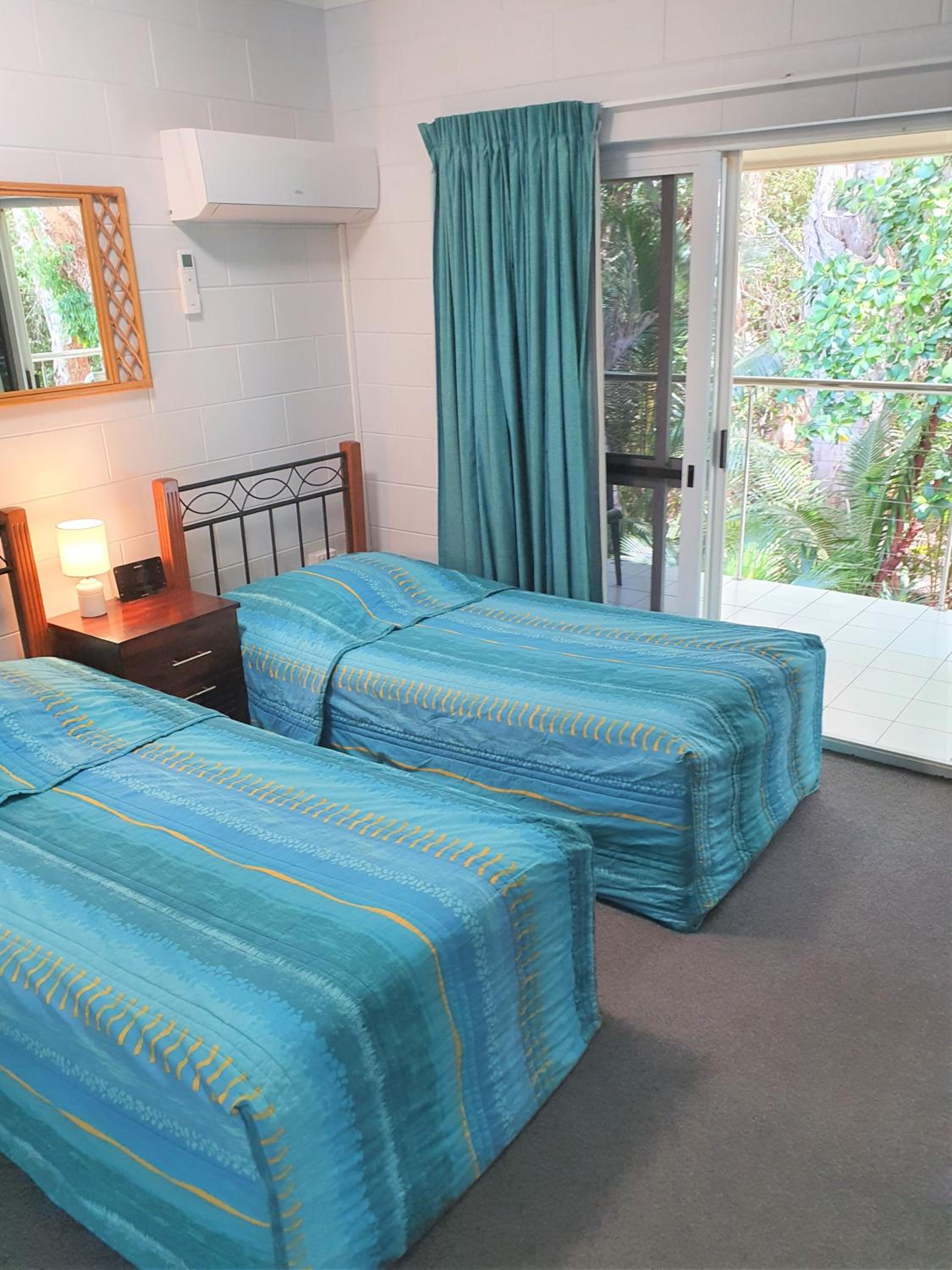 2 Bedrooms, Town House