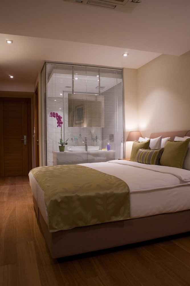 Wame Suite Hotel 43/85