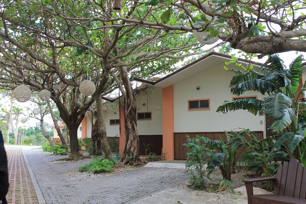 Coco Garden Resort Okinawa 4/48