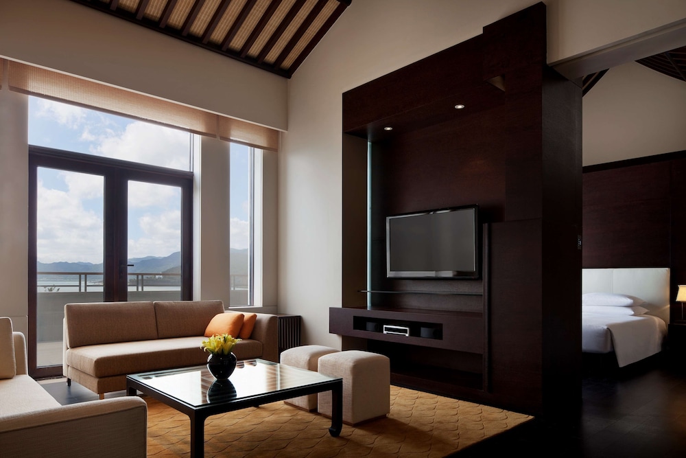 Park Hyatt 22/50