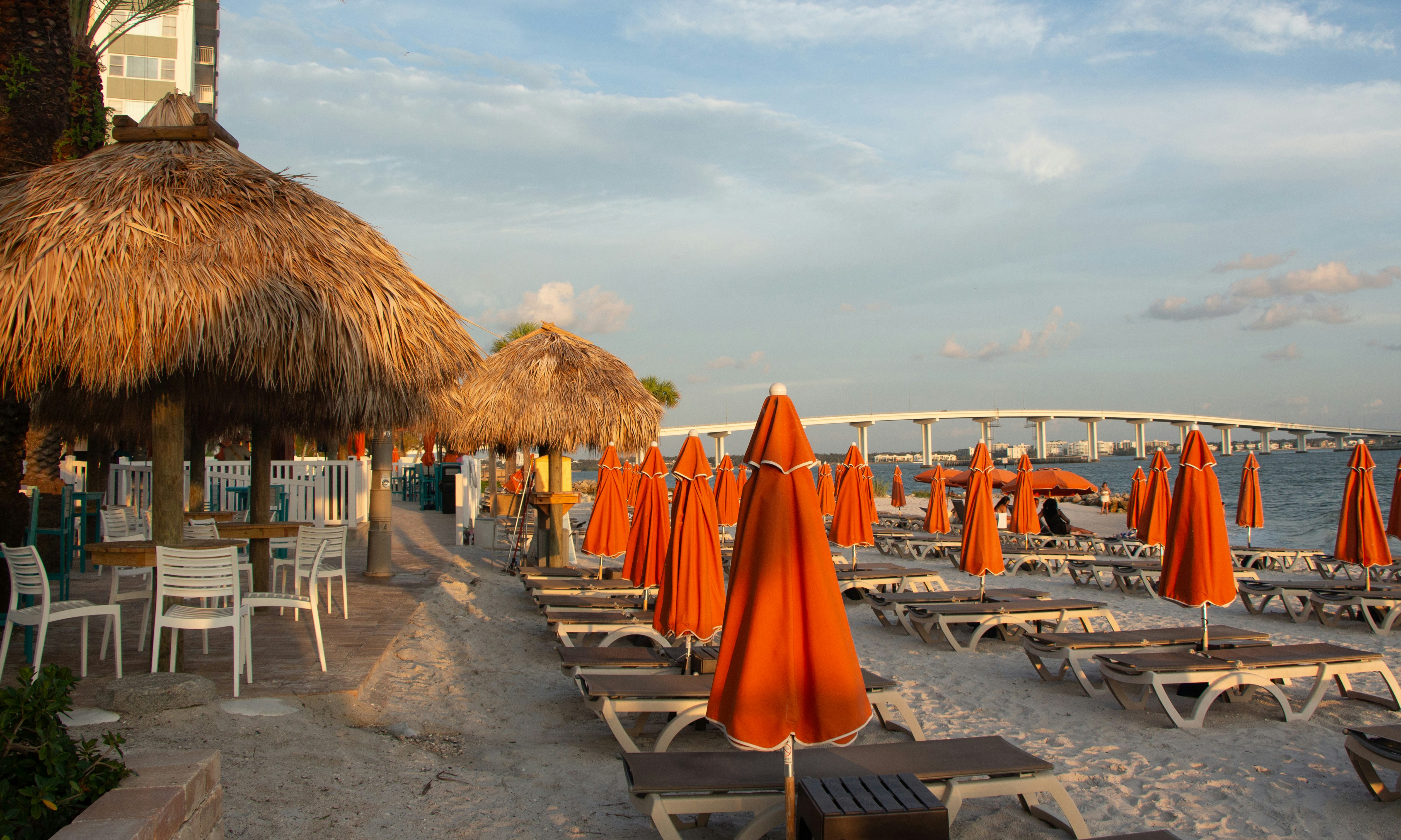 Hampton Inn and Suites by Hilton Clearwater Beach 79/83
