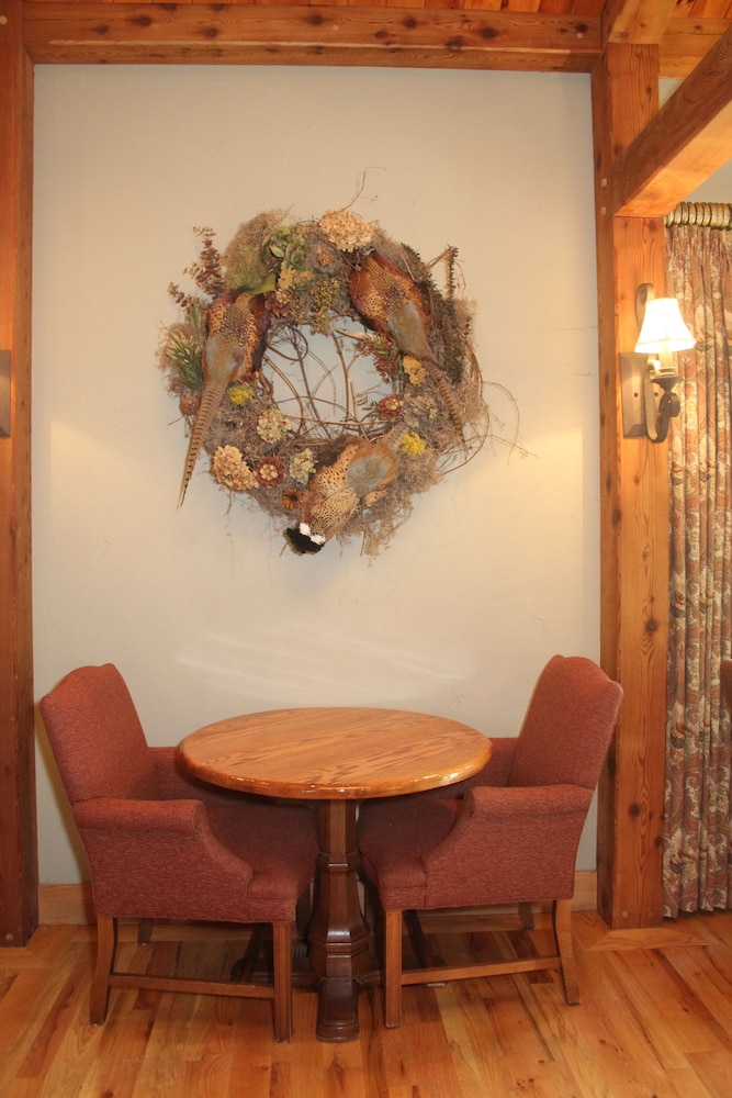 The Village Inn 18/41