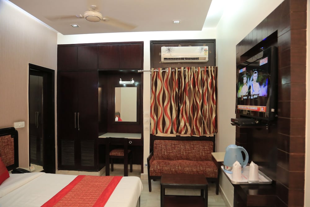 Sundeep Inn 26/46