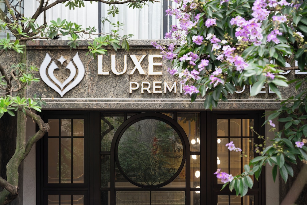 Luxe Paradise Premium Hotel 3/50