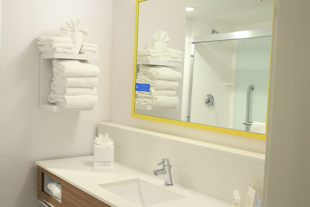 Hampton Inn And Suites Mount Laurel Moorestown 12/28