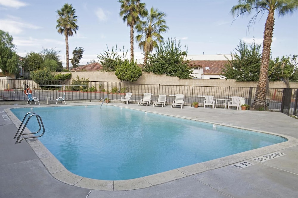 Americas Best Value Inn Thousand Oaks 1/21