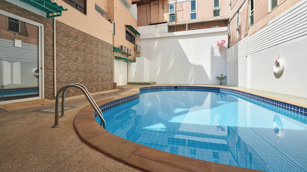Lime Hotel Patong 28/50