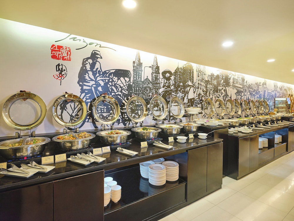 Bong Sen Hotel Saigon 9/50