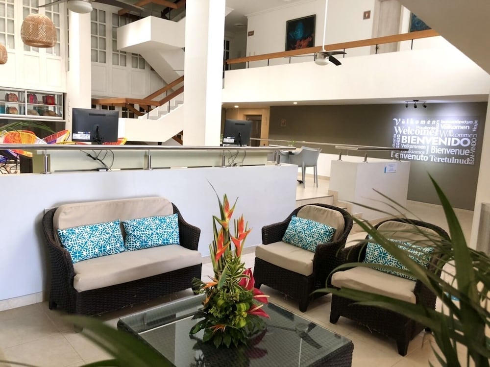 Be La Sierra Hotel 46/73