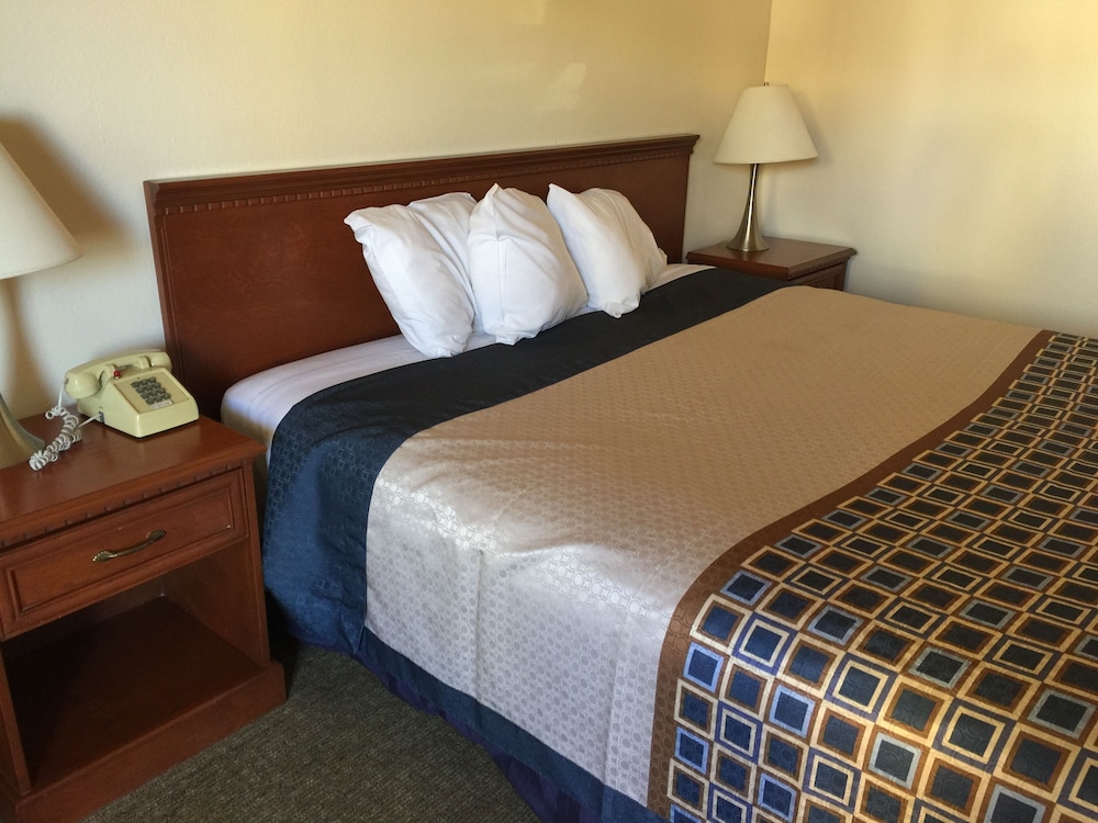 Vantage Point Inn - Woodland Hills 9/26