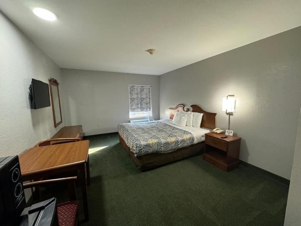 Star City Inn Suites 21/45