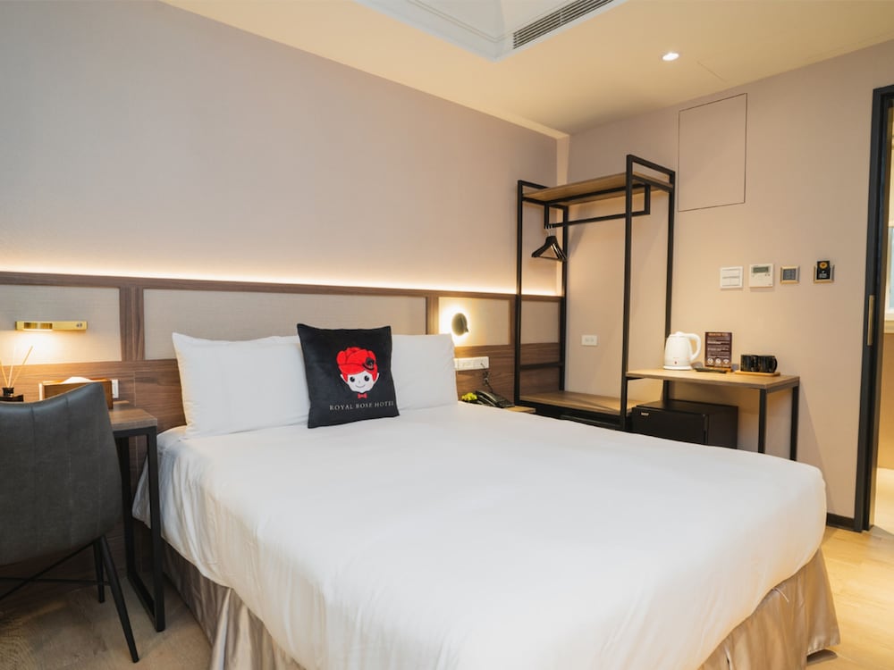 Royal Rose Hotel Zhongshan 16/44