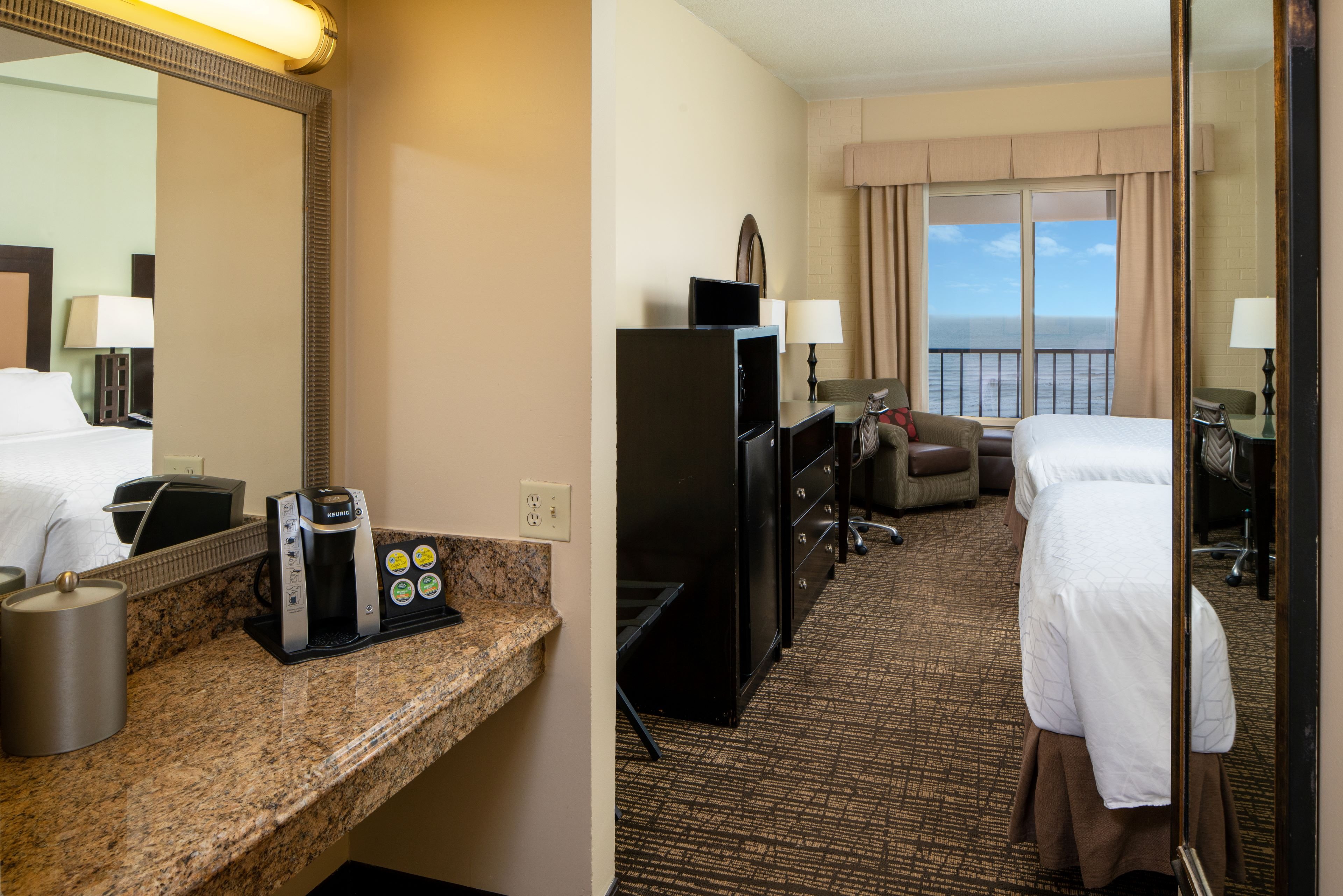 Holiday Inn Resort Galveston-On The Beach 55/55
