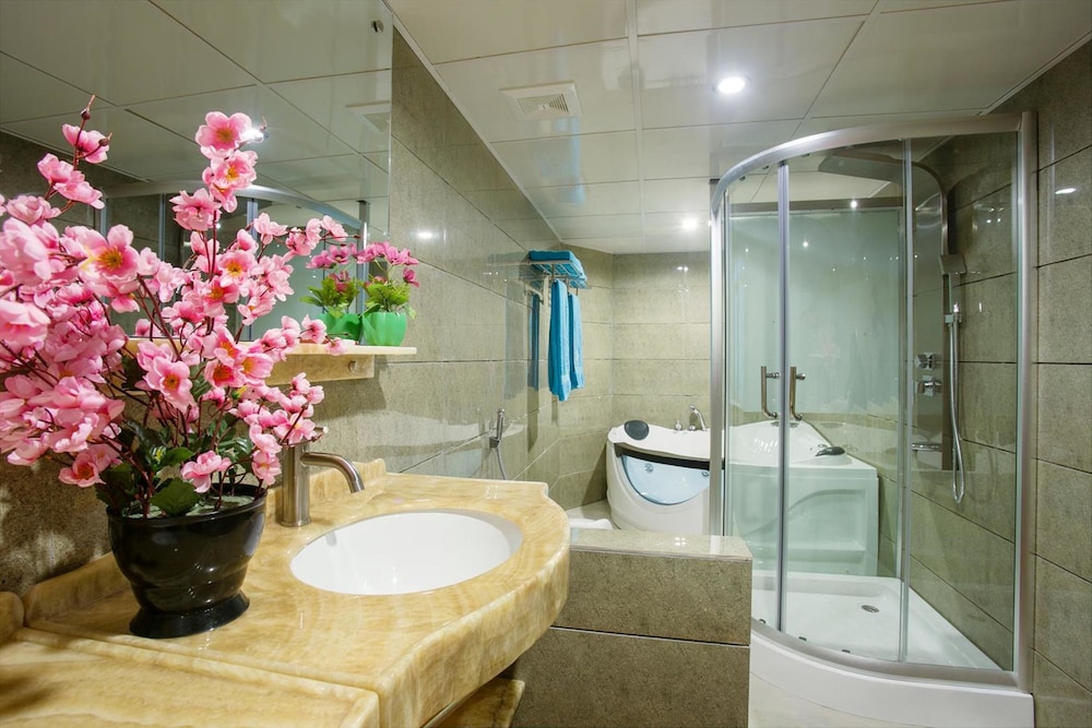 Hotel Noorjahan Grand 46/46