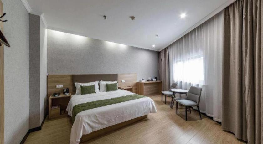 GreenTree Inn Jiangsu Suzhou Kunshan Beimen Road Express Hotel 30/50