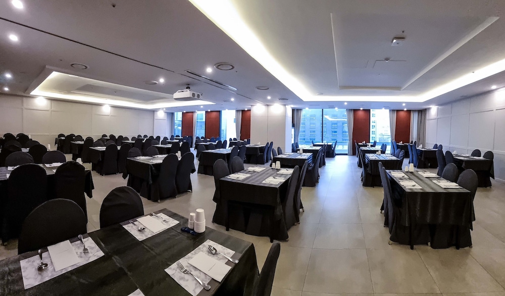 Ibis Ambassador Suwon 44/50