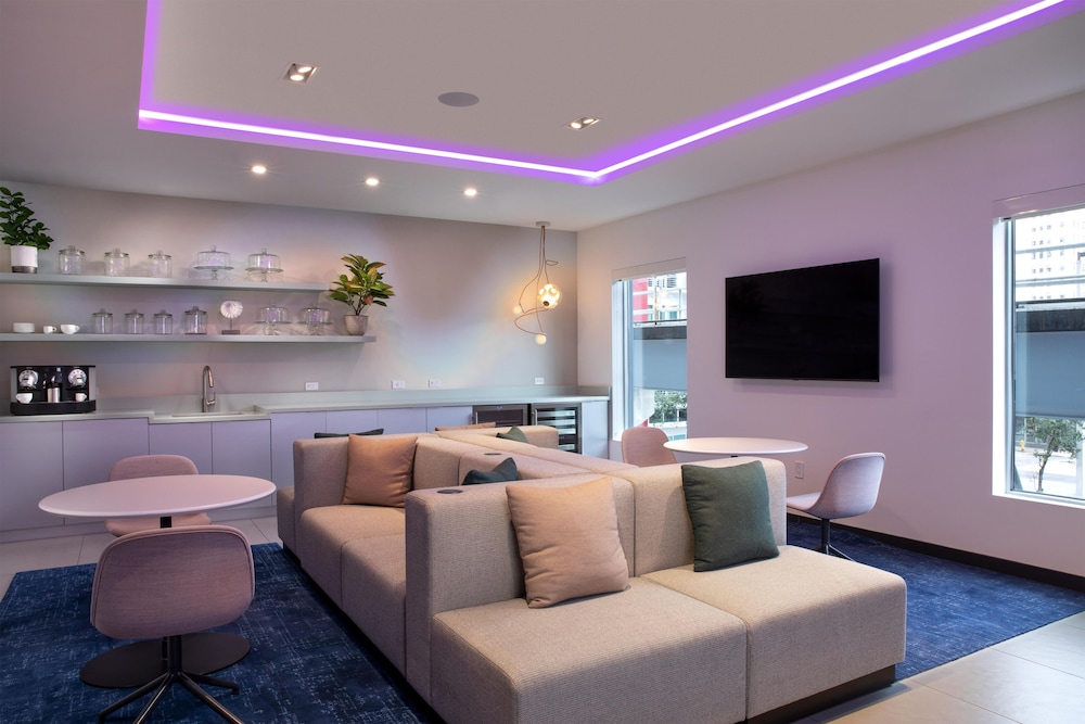 YOTEL Miami, Select by Hilton 29/48