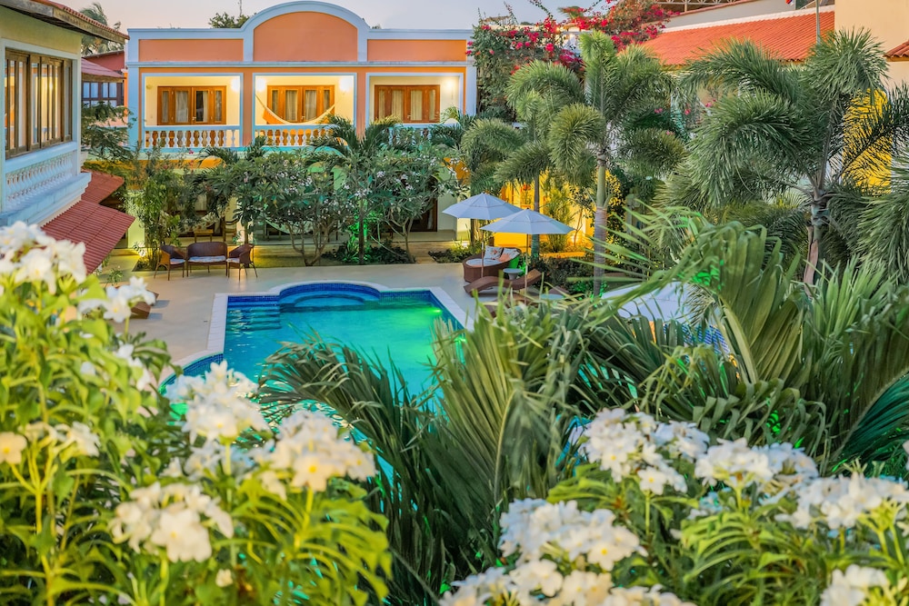 Hotel Villa Beija Flor 67/74