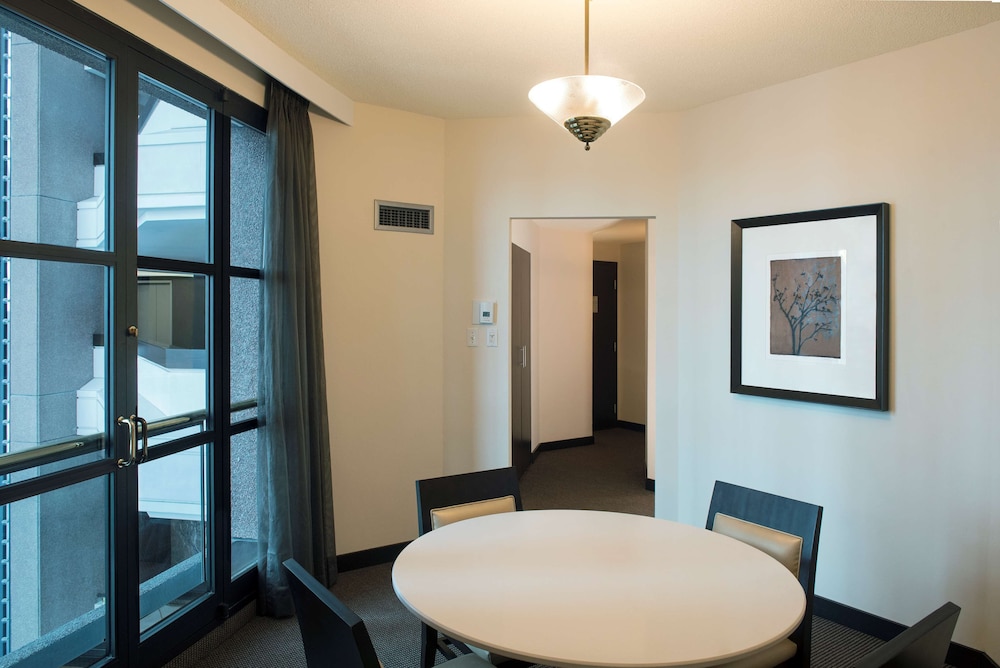 Hilton Toronto Markham Suites Conference Centre Spa 48/87