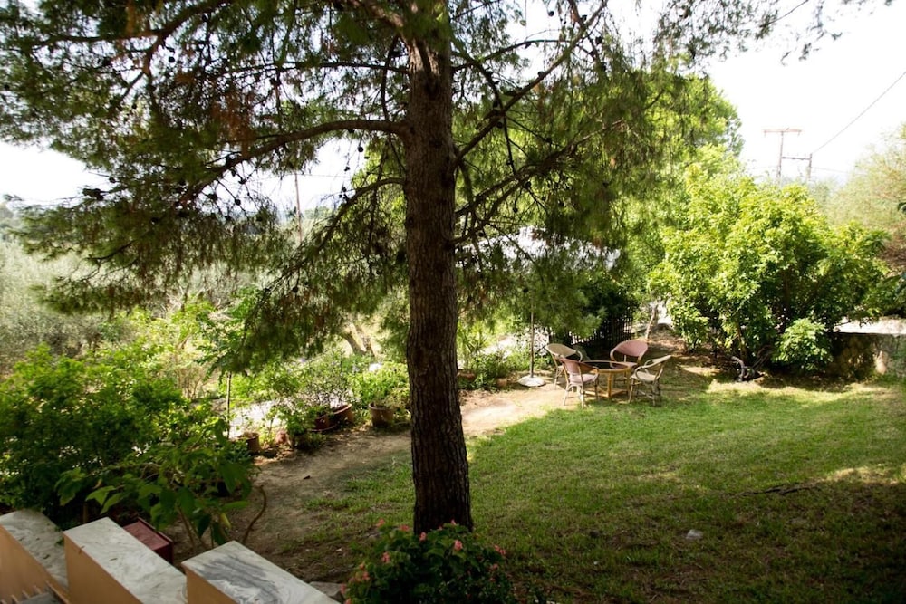 Almyros Studios And Apartments 25/44