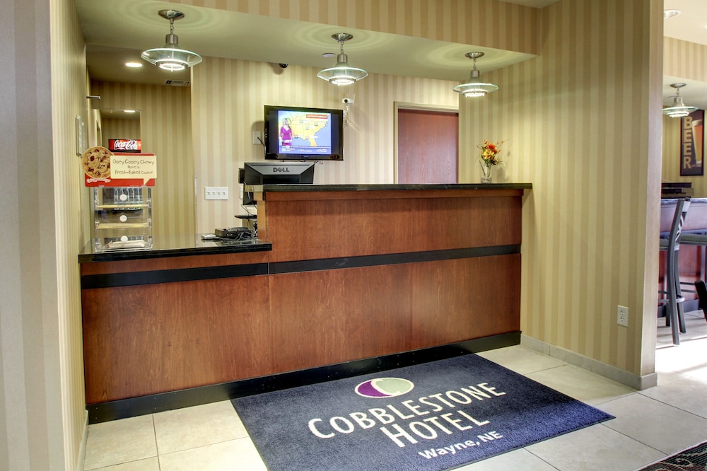 Cobblestone Hotel Wayne 3/44