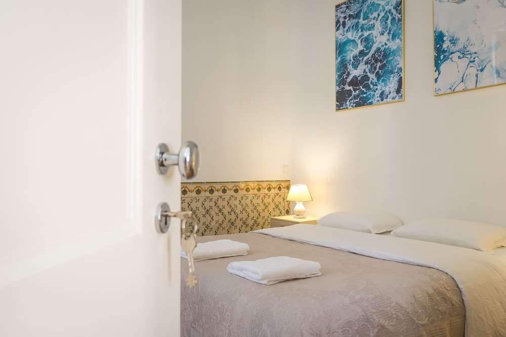 Santa Justa Prime Guesthouse 25/50