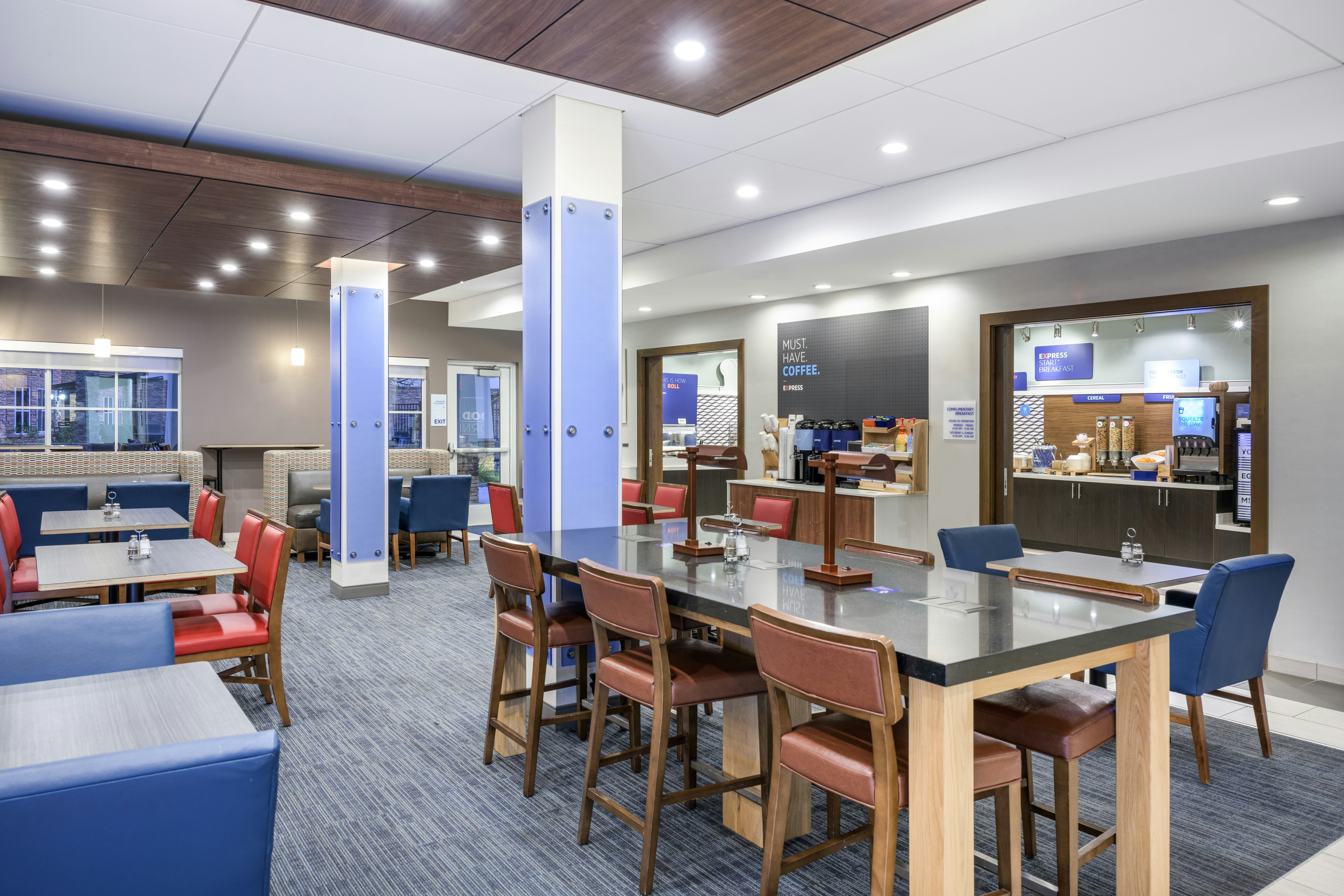 Holiday Inn Express and Suites Phoenix East - Gilbert 37/66
