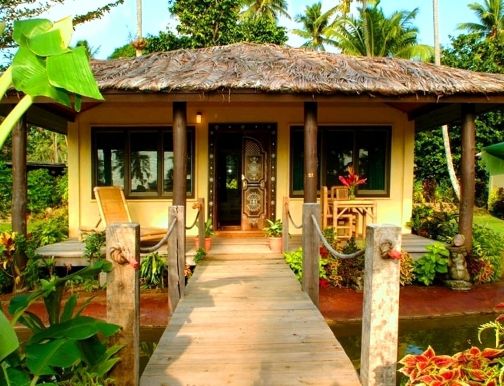 Beqa Lagoon Resort 6/70