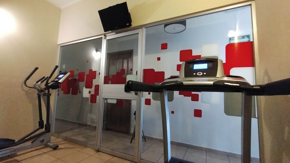 Hotel Mateos 1215 32/42