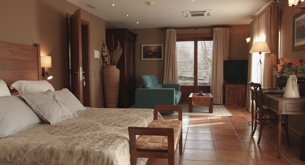 Superior, Suite, King Bed, DOMUS SELECTA EL VENTOS 2/4