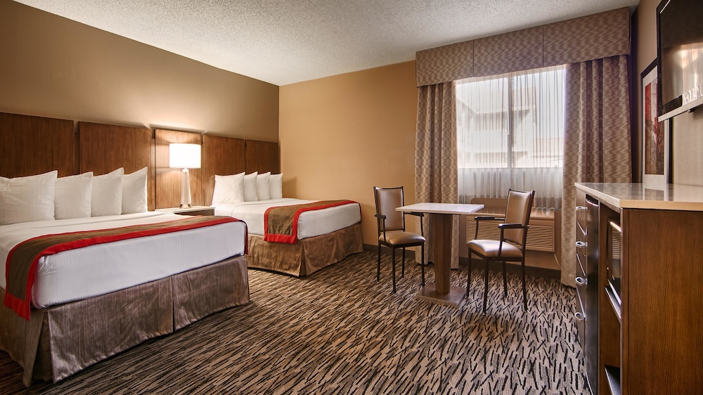 Best Western Los Alamitos Inn & Suites 20/38