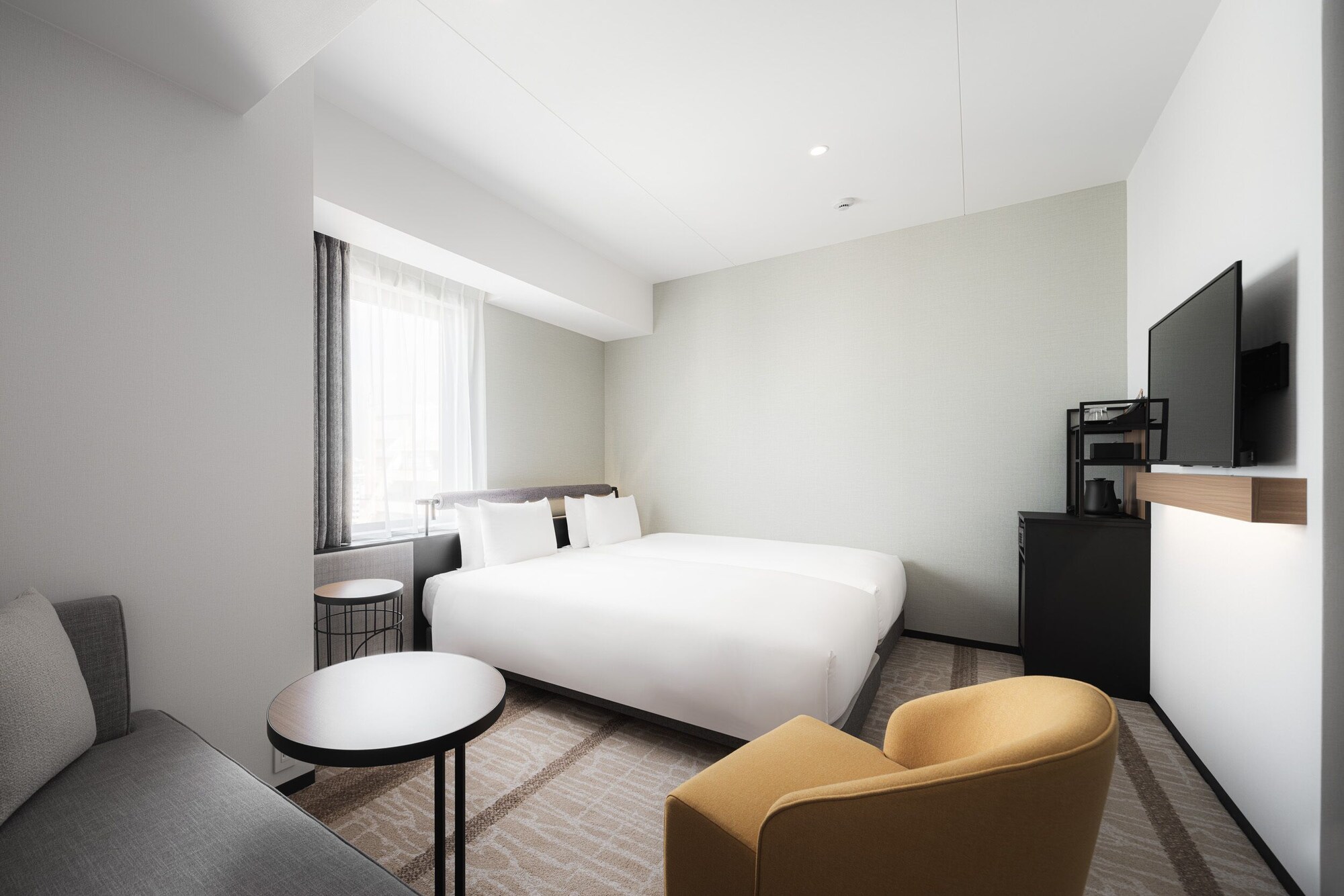 SUPERIOR, TWIN BEDS, HIGH FLOOR