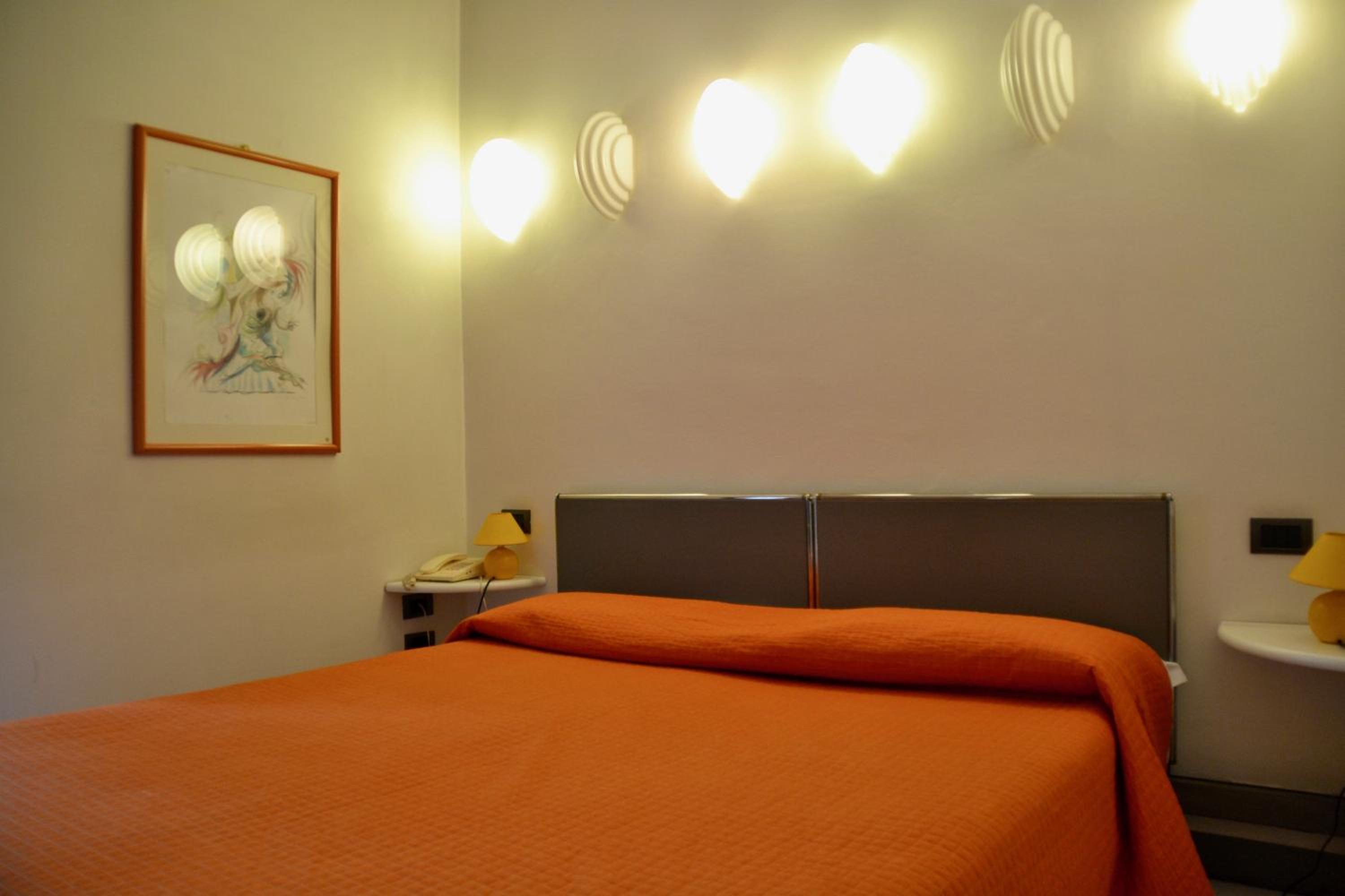 Hotel Italia 36/50