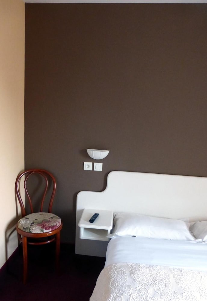 Hotel De France 23/49