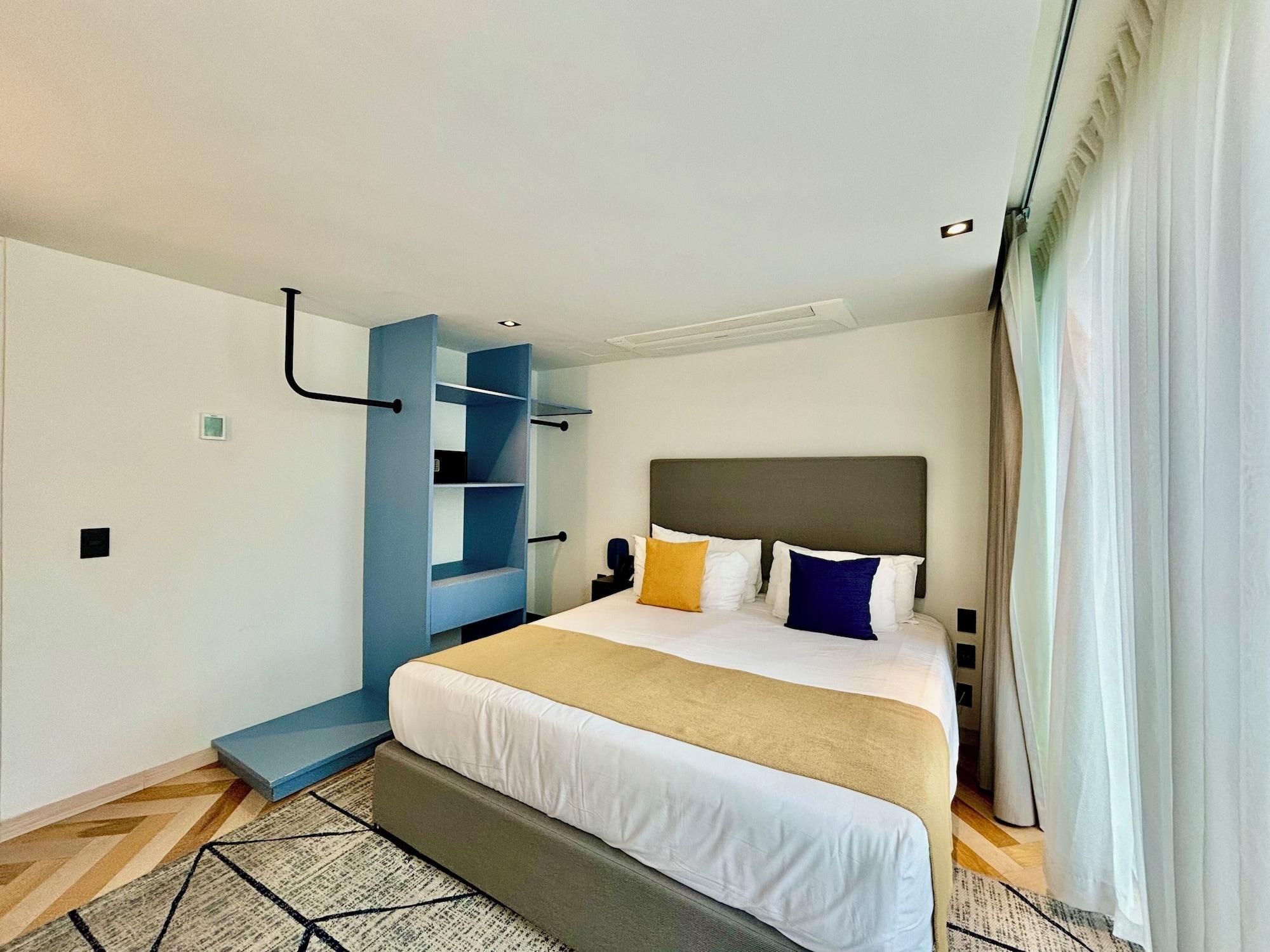2 Bedrooms, Executive, Apartment
