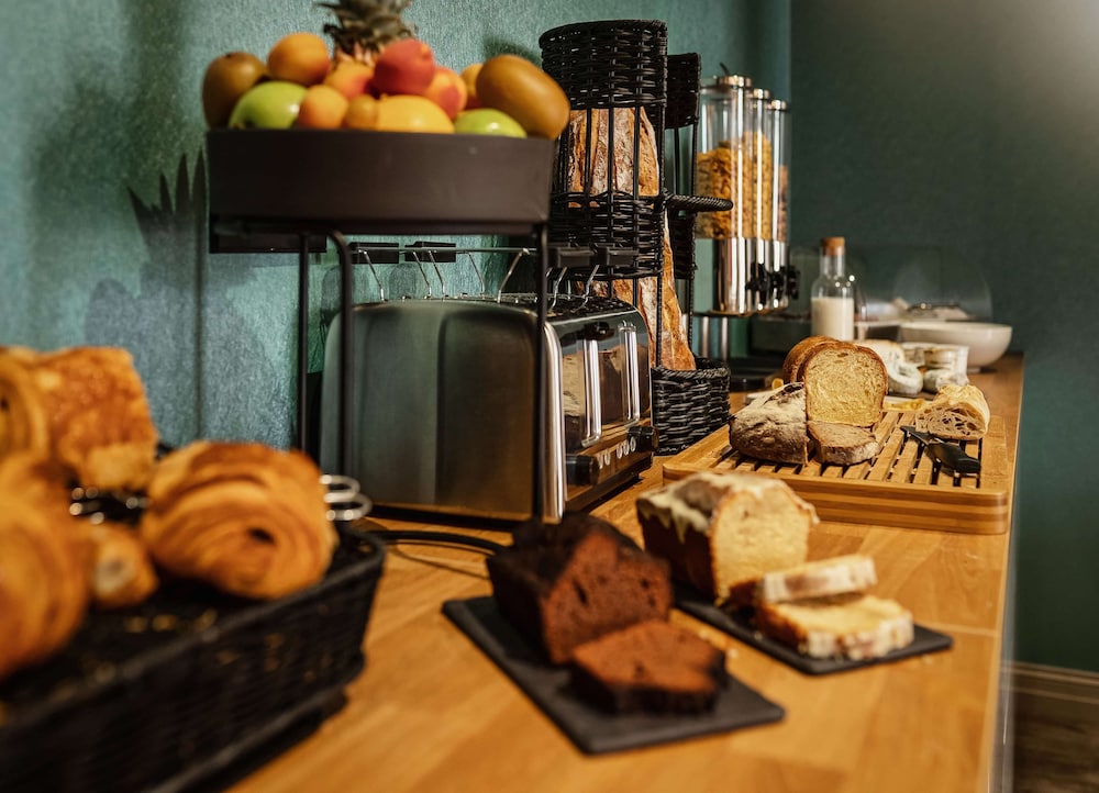 Best Western Premier Hotel De La Cite Royale 46/54