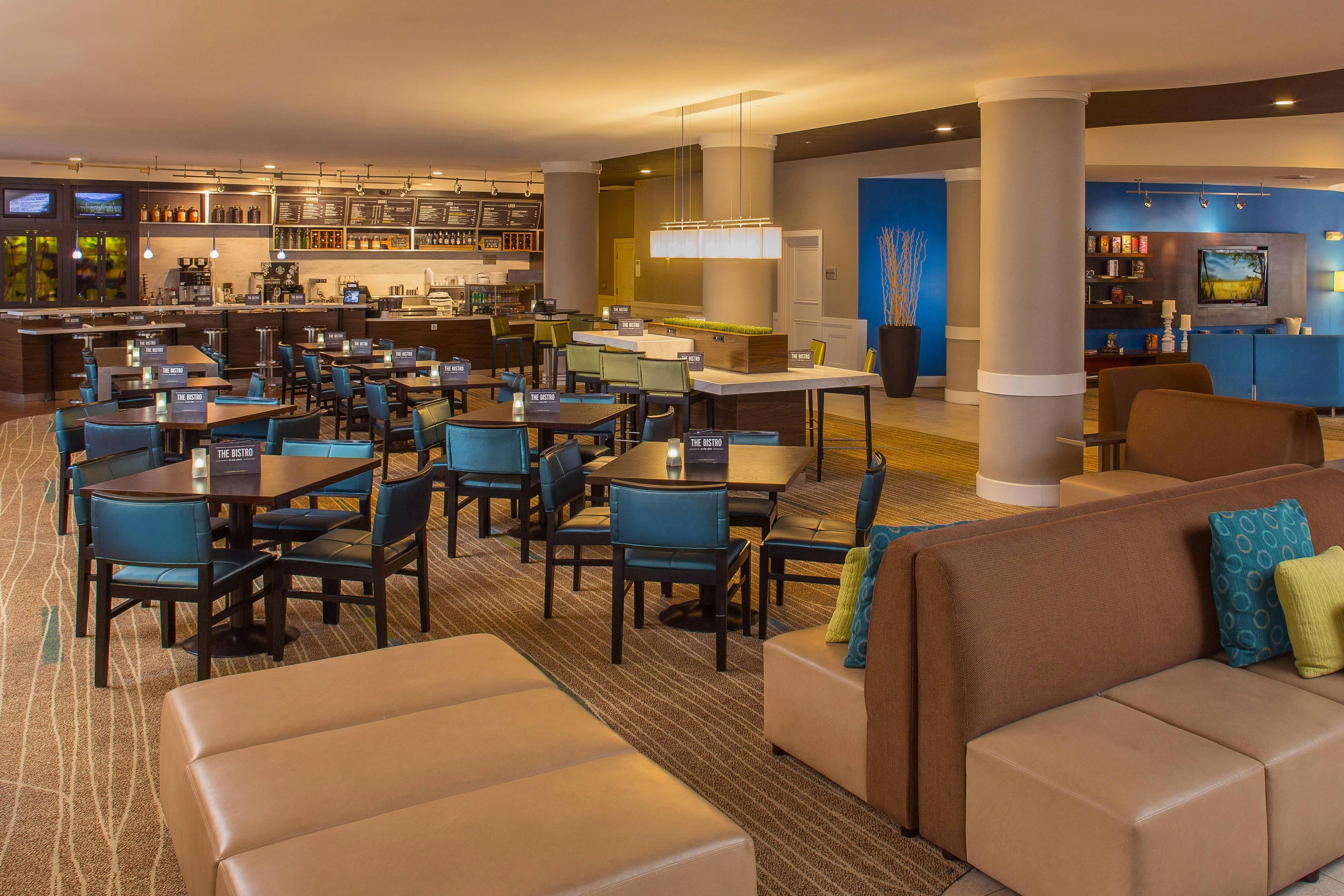 Courtyard by Marriott Sandestin at Grand Boulevard 2/2