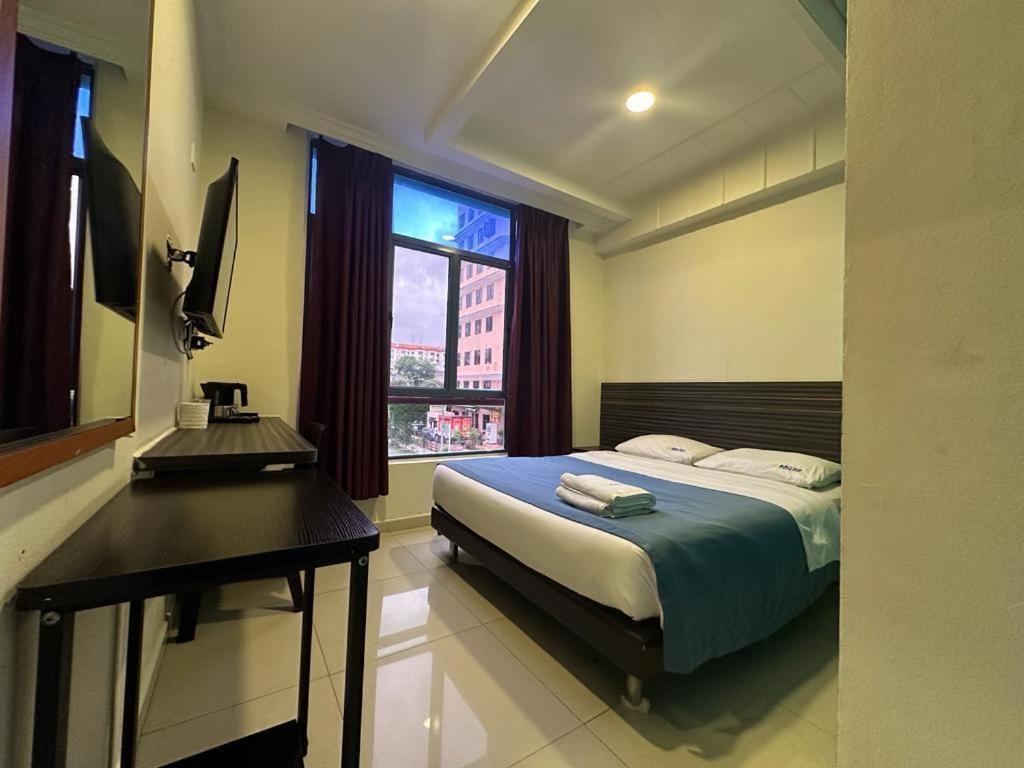DARLENE HOTEL 23/50