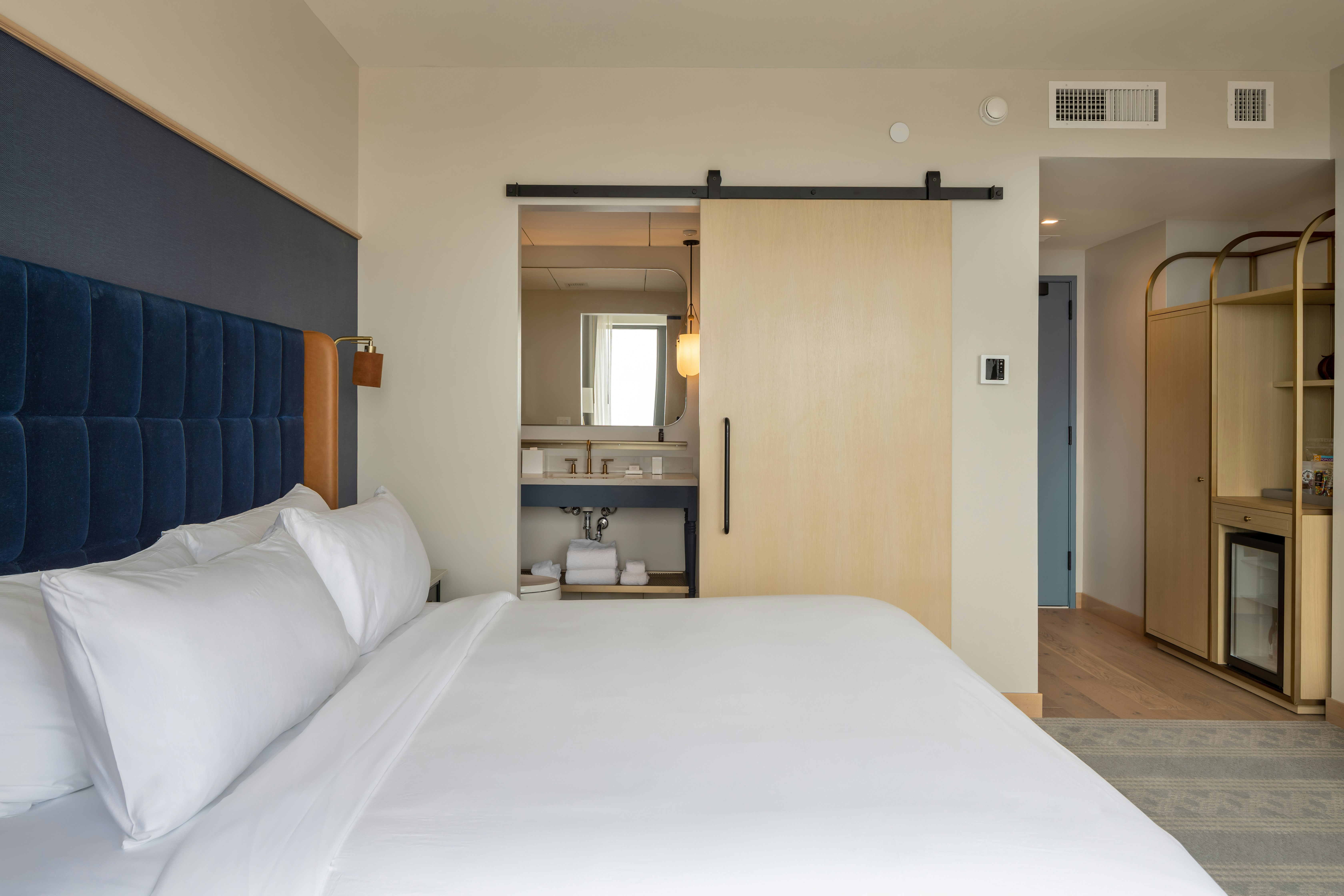 Jasper Hotel 16/40