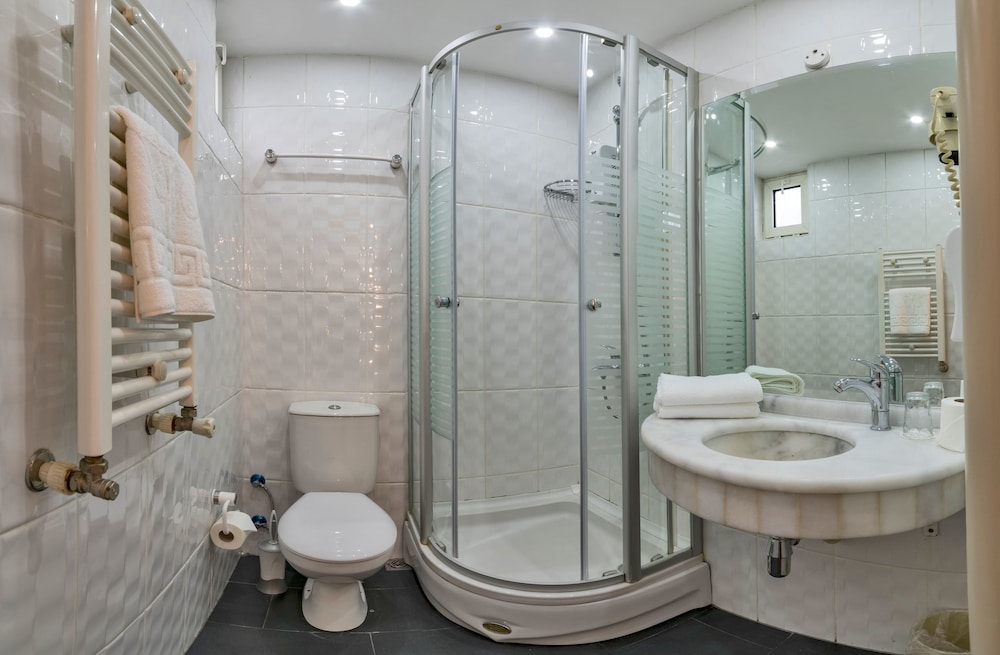 Febor Park Hotel 58/60
